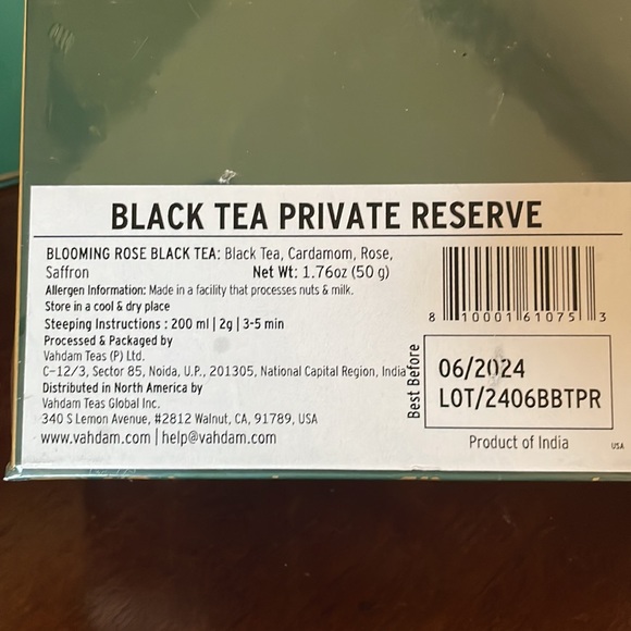 New in sealed presentation tin VADHAM India Blooming Rose Loose Leaf Tea gift - Picture 2 of 6